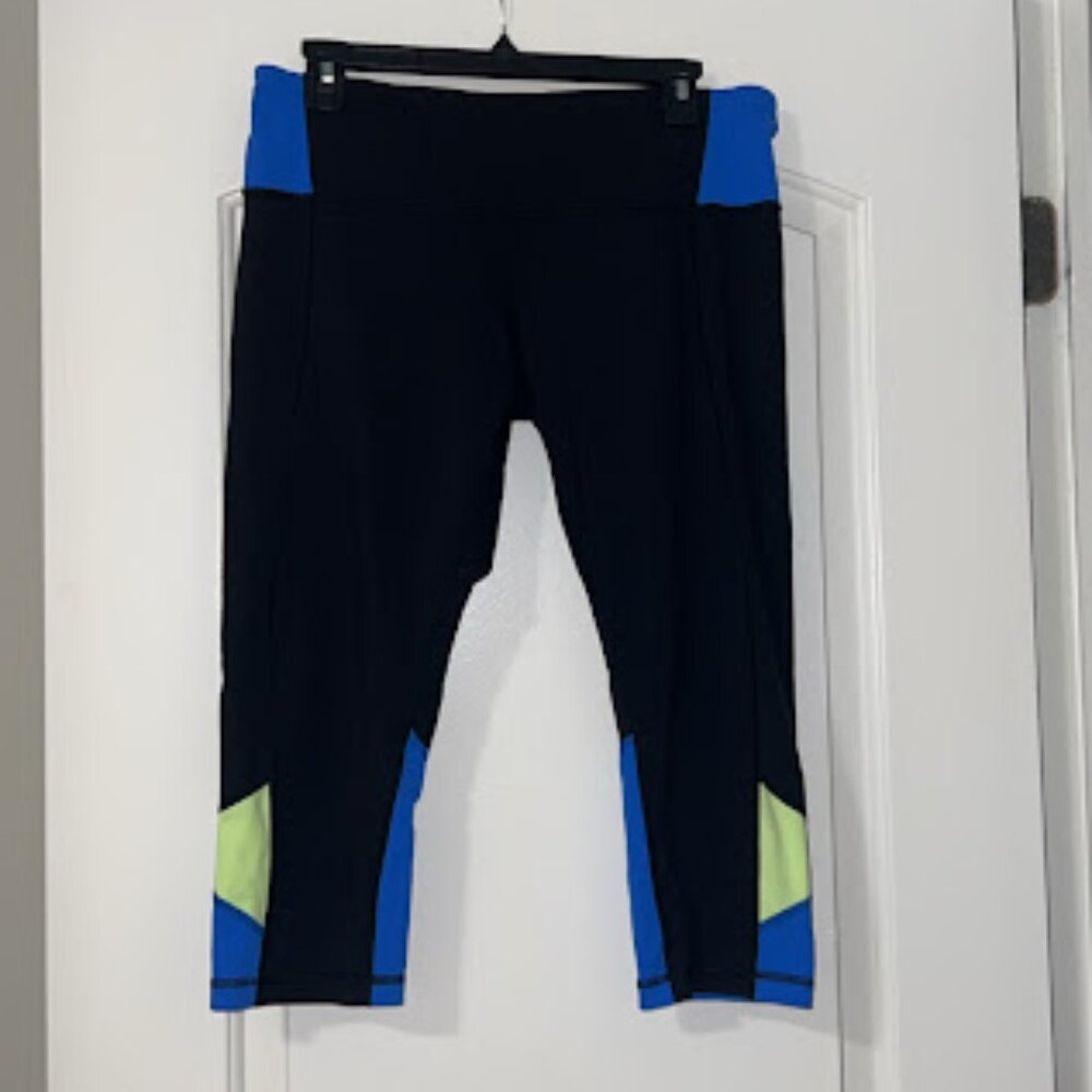 Lululemon Embody Crop *Full-On Luon - Size 12 - Picture 8 of 11